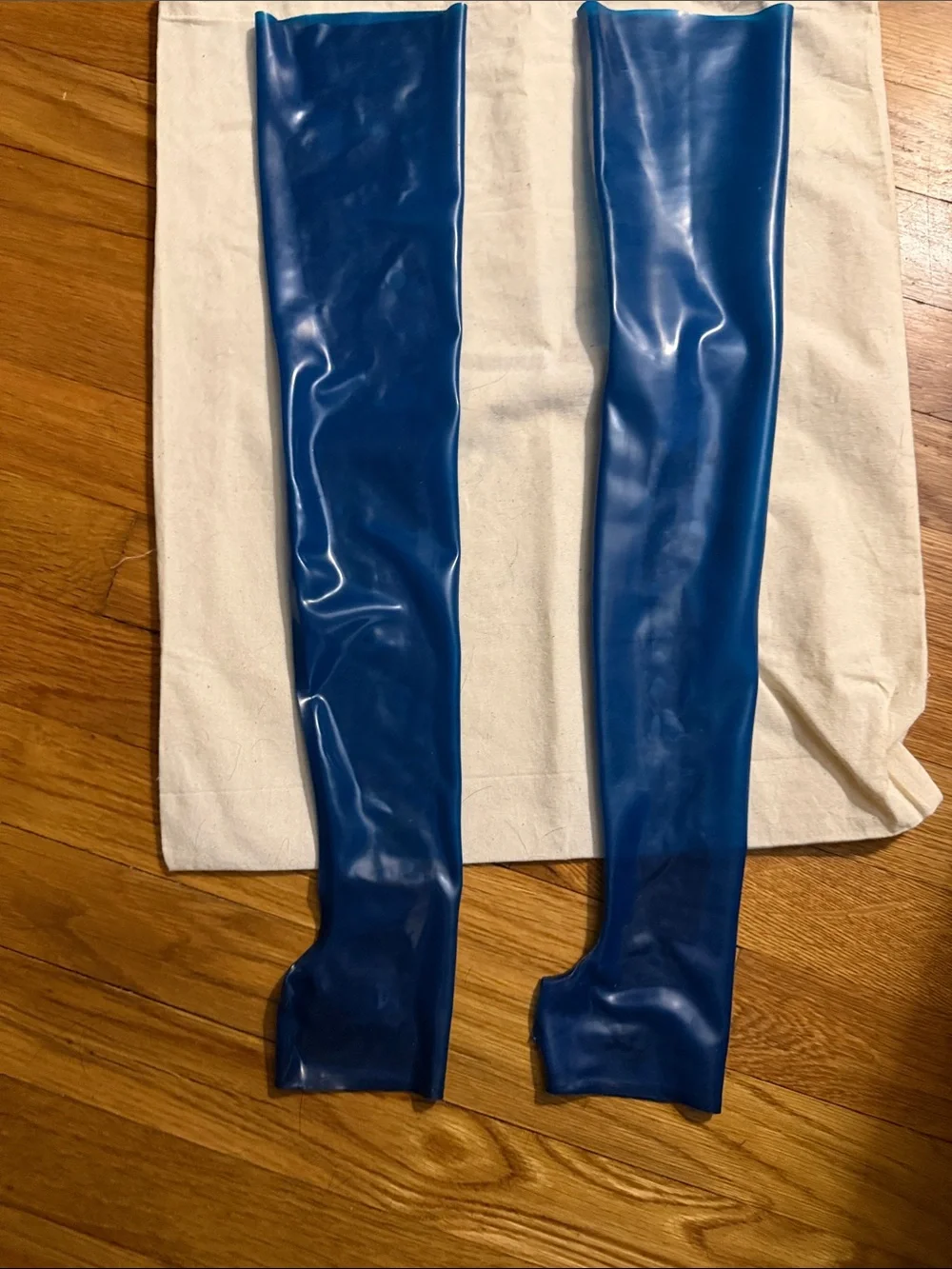 BlackLickorish latex ooak